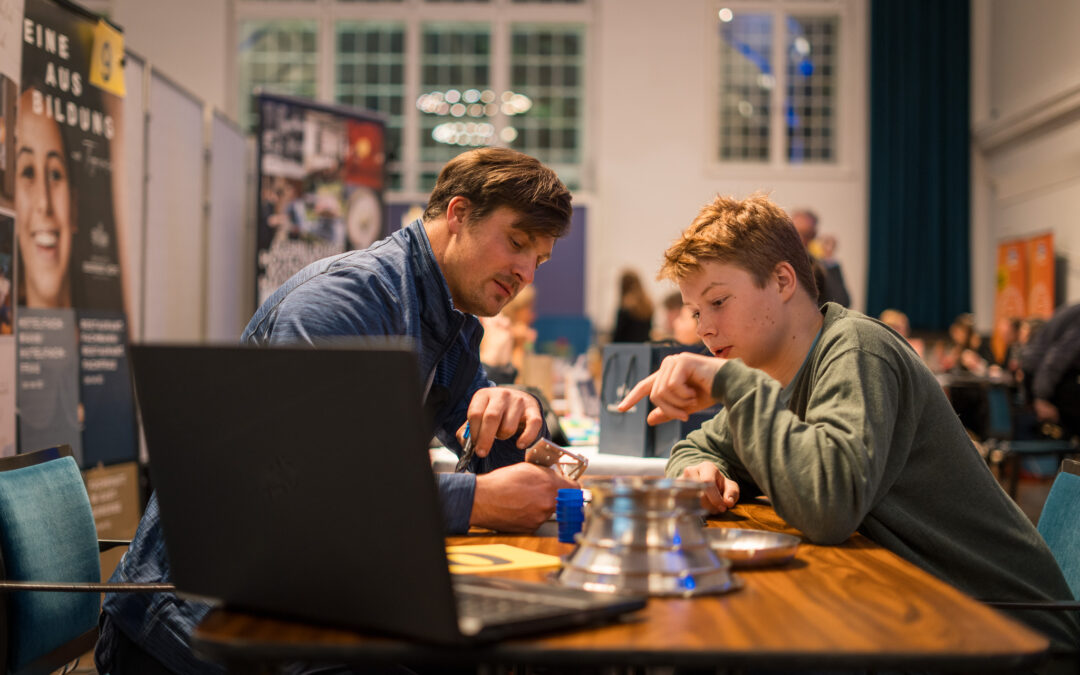 „In 10 Minuten zum Ausbildungsmatch“ – Job Speed Dating bringt Schüler und Betriebe zusammen